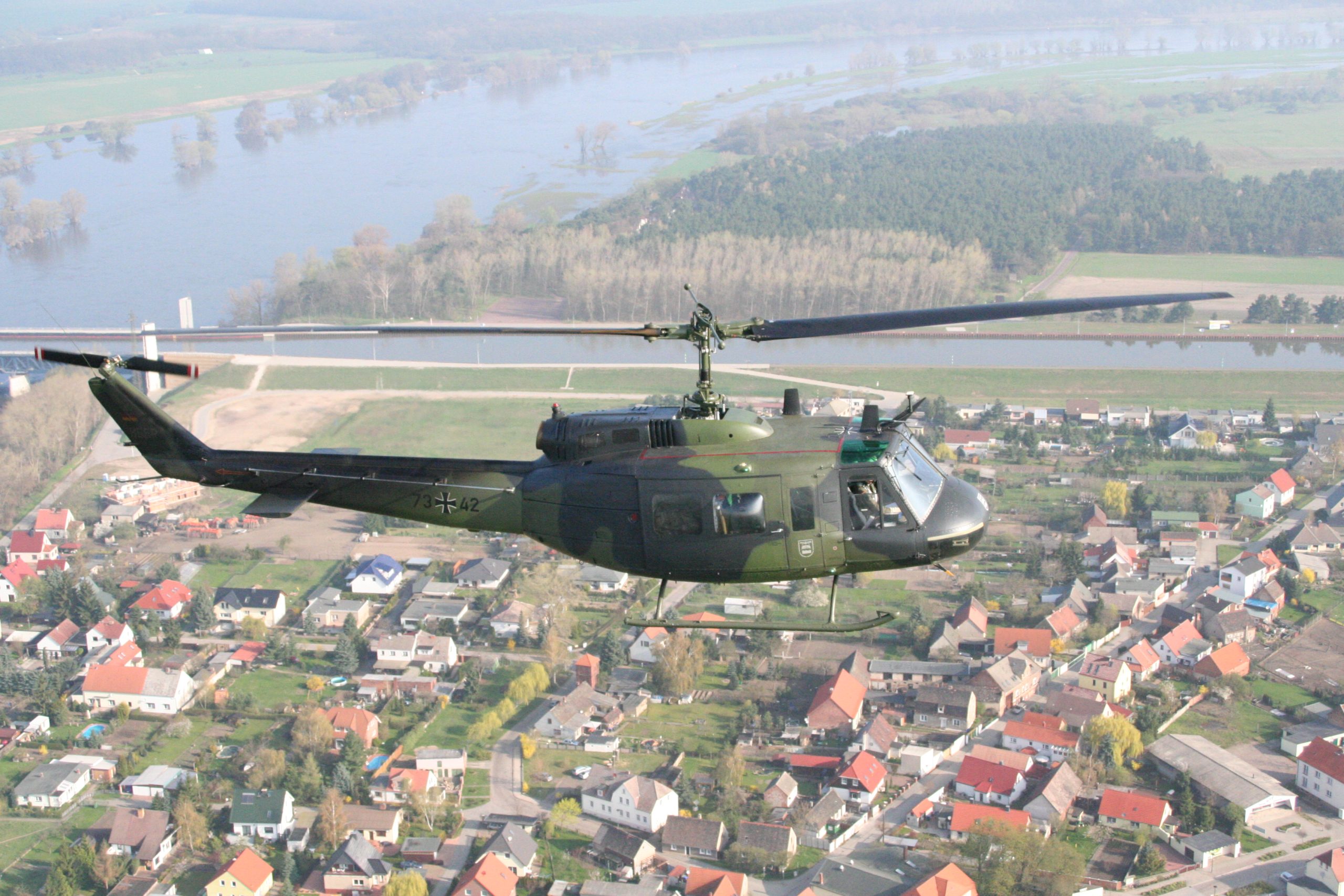 Ausbildung zum Offizier und Hubschrauberpiloten